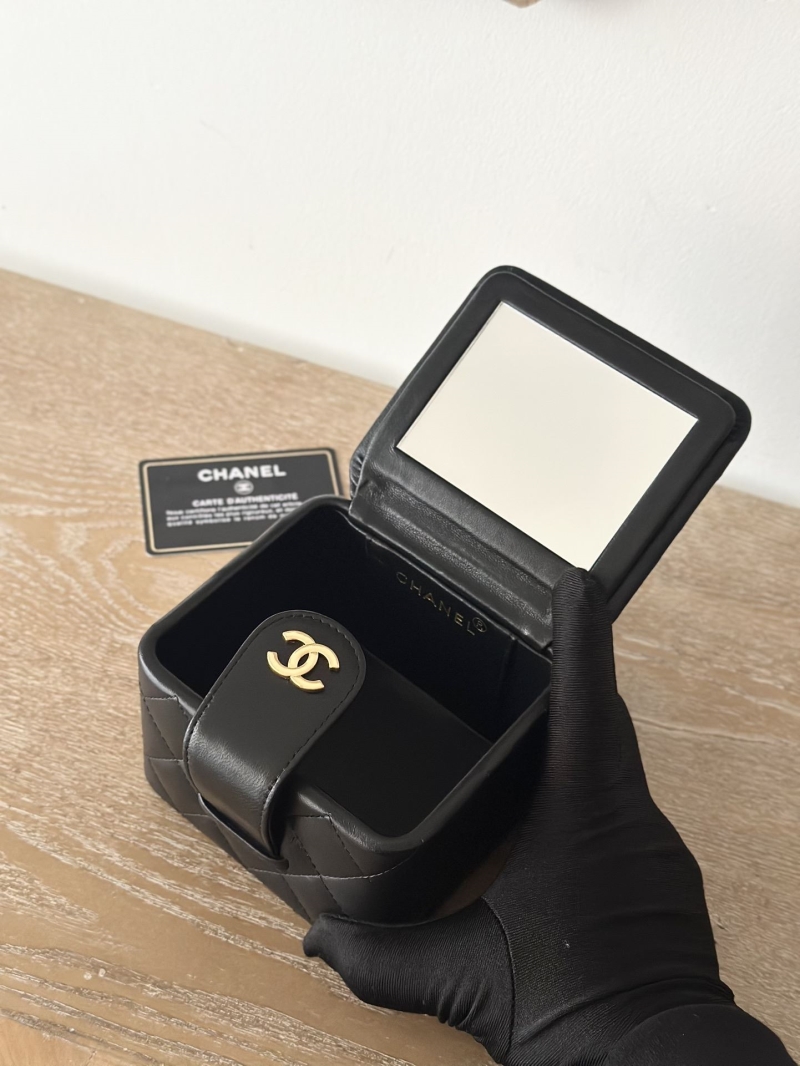 Ch**el cosmetic bags